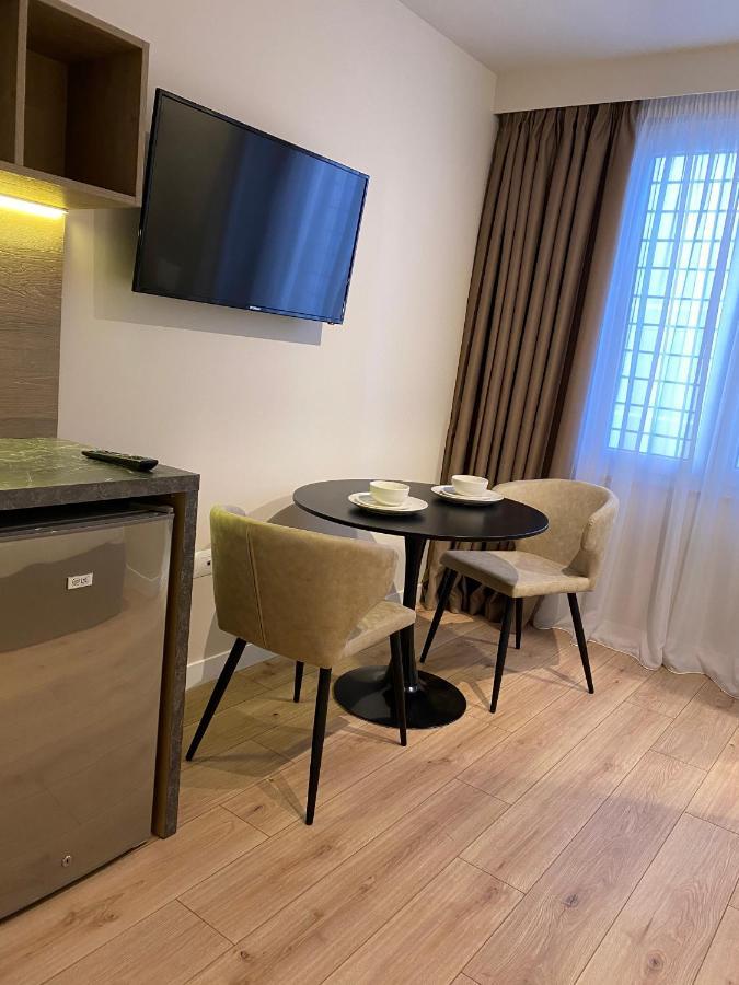 Living Studio Apartments Tirana Eksteriør billede