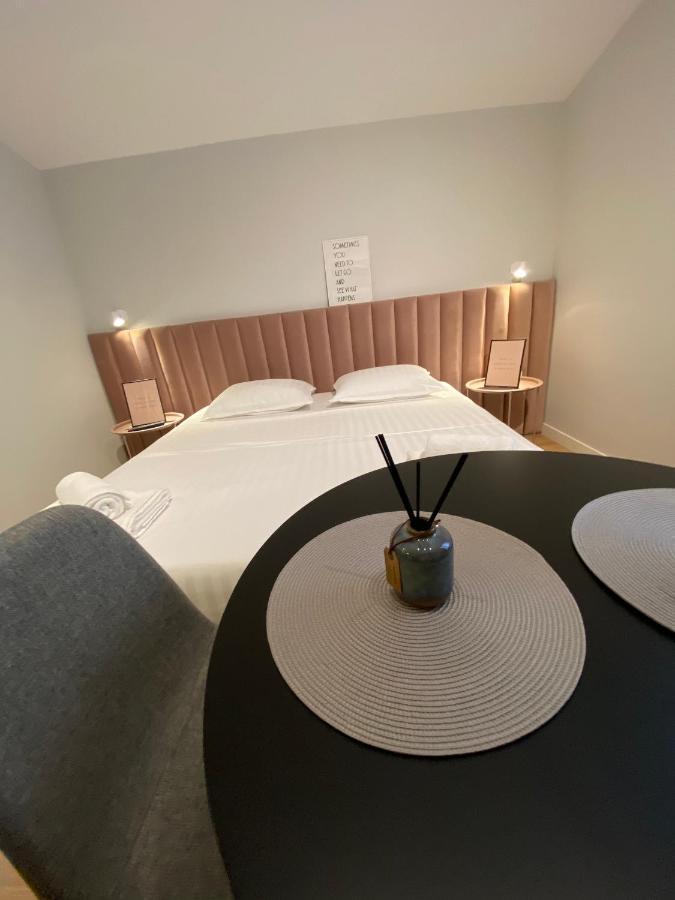 Living Studio Apartments Tirana Eksteriør billede