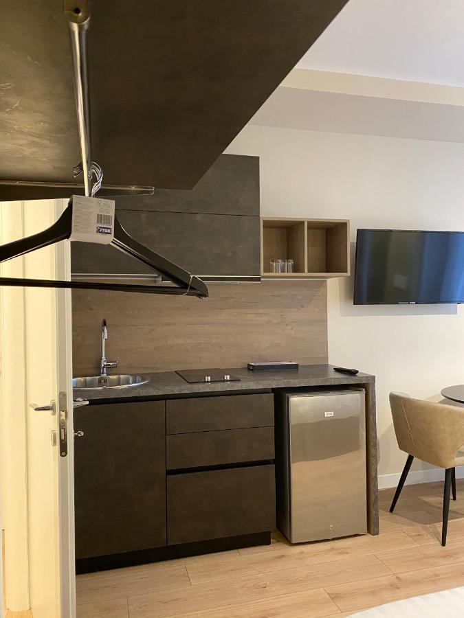 Living Studio Apartments Tirana Eksteriør billede