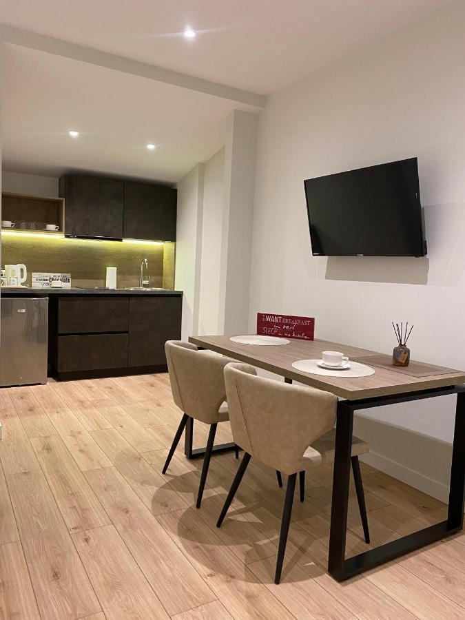 Living Studio Apartments Tirana Eksteriør billede