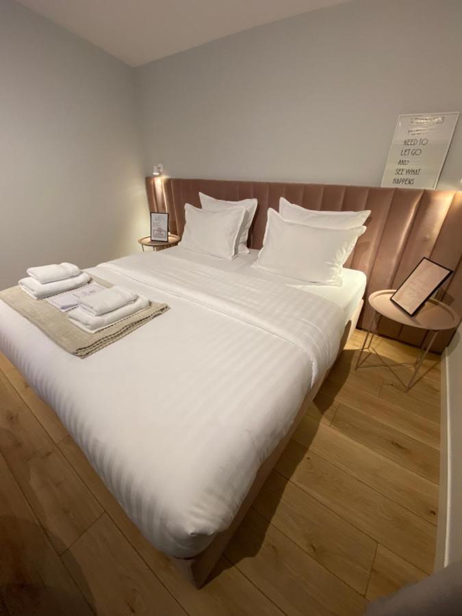 Living Studio Apartments Tirana Eksteriør billede